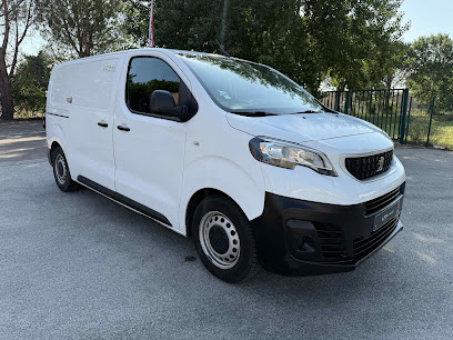 Lra Auto Vendeur De Voitures D'occasion à Villeneuve-de-la-Raho