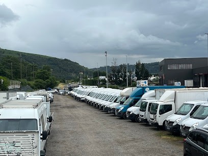 Le Pole Utilitaire, Vendeur de Voitures d'Occasion à Seyssuel