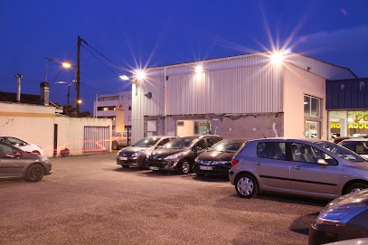 Centre Low Cost, Vendeur de Voitures d'Occasion à Villenave-d'Ornon