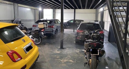 Ultra Motors, Vendeur de Voitures d'Occasion à Saint-Mesmes
