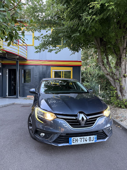 Car Center Vendeur De Voitures D'occasion à Ars-sur-Moselle
