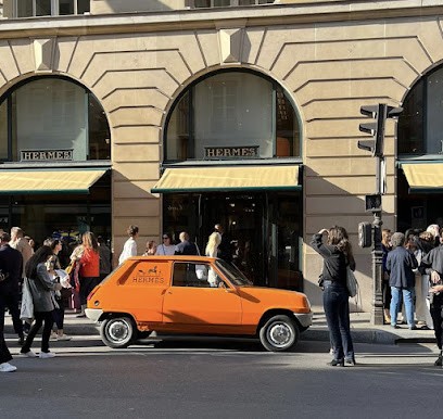 Nos Belles Francaises, Vendeur de Voitures d'Occasion à Moret-Loing-et-Orvanne