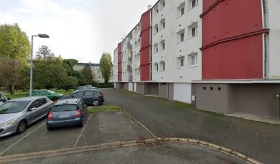 CD AUTO, Vendeur de Voitures d'Occasion à Saint-Jean-de-la-Ruelle